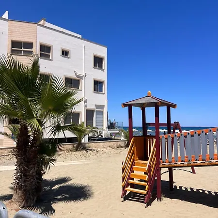 Sandy Nest * Lárnaca